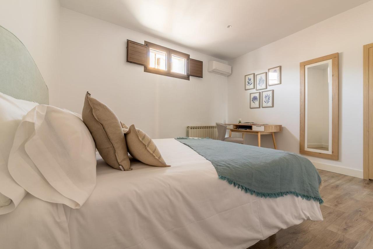 Apartamentos El Patio Plaza Santa Clara Касерес Екстер'єр фото