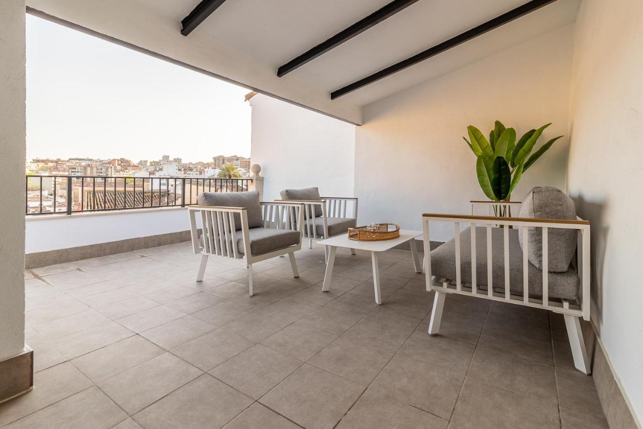 Apartamentos El Patio Plaza Santa Clara Касерес Екстер'єр фото