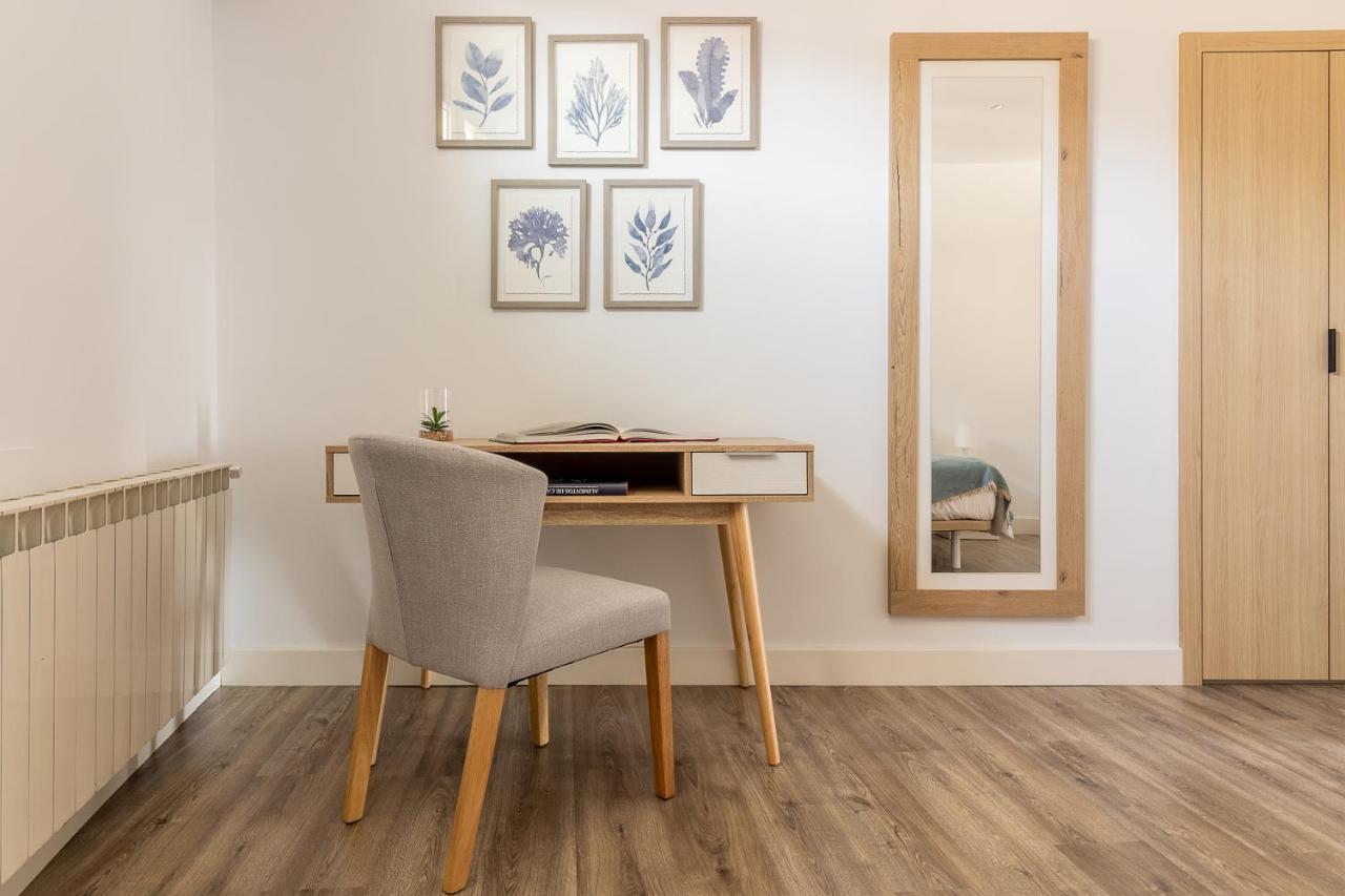 Apartamentos El Patio Plaza Santa Clara Касерес Екстер'єр фото