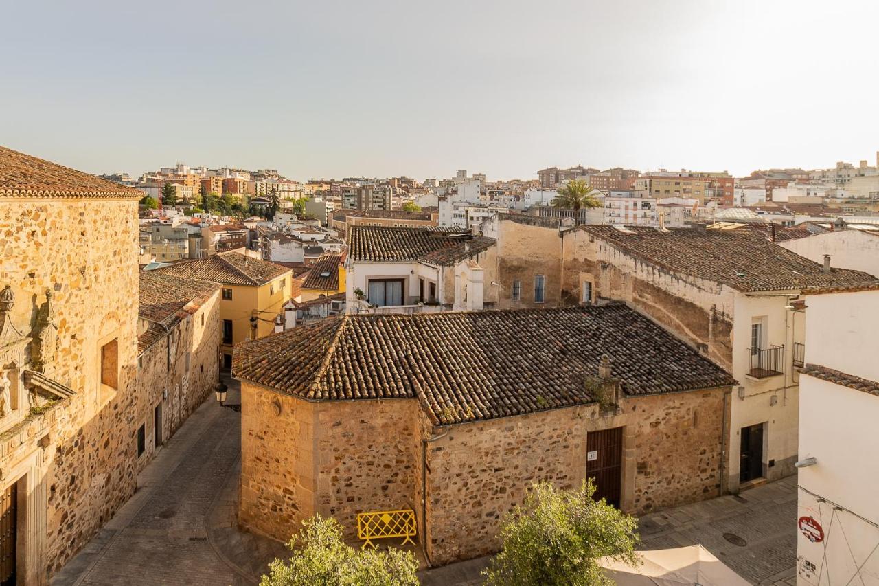 Apartamentos El Patio Plaza Santa Clara Касерес Екстер'єр фото
